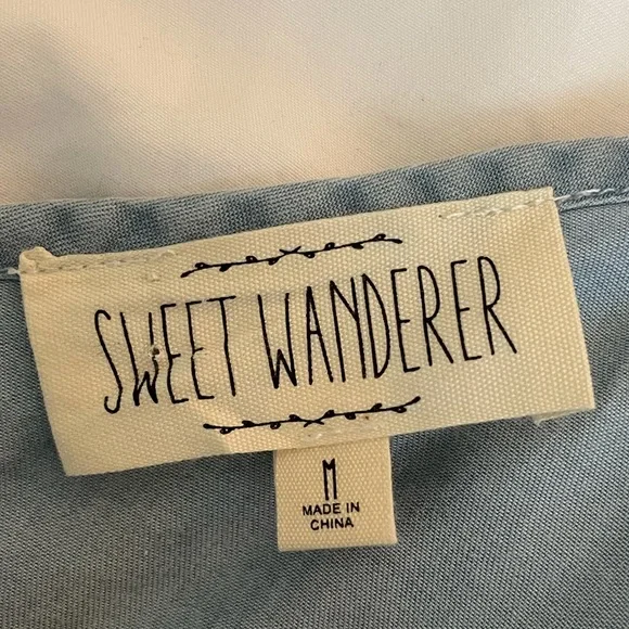 Blue top - Picture 3 of 4